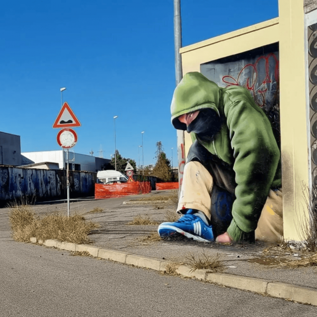 Cool and very realistic works of a street art artist from Italy (16 photos)