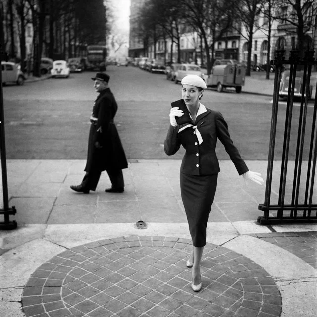 Documentary photographs from Paris by Marilyn Stafford (10 photos)