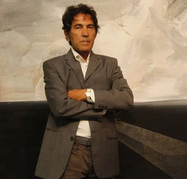 Сальваторе Гарау продал невидимую скульптуру за 18 тысяч долларов (2 фото)