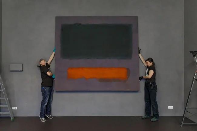 В Нидерландах ребёнок случайно повредил картину стоимостью более 50 млн евро (2 фото)