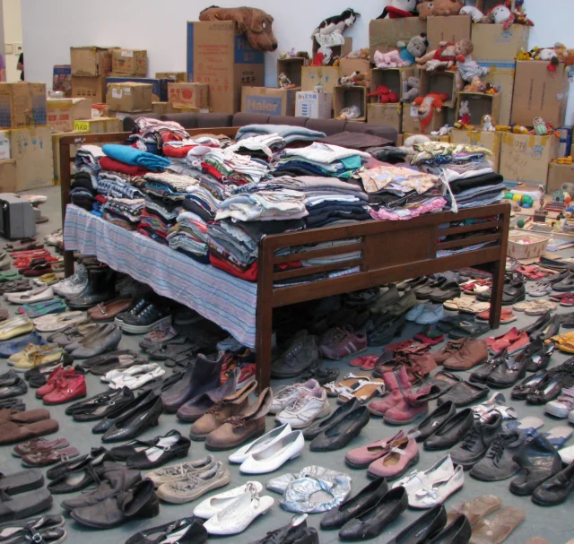 Иллюстрация из 10 000 вещей, найденных матерью (10 фото)