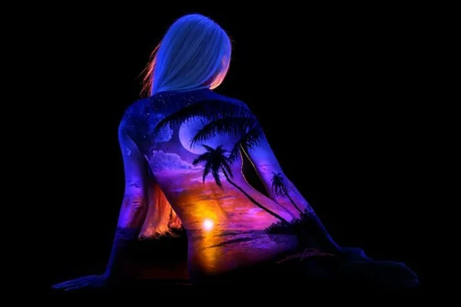 Fairytale Landscapes on Girls' Bodies (23 photos)