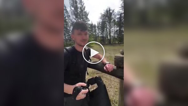 Макрофотограф и его модели